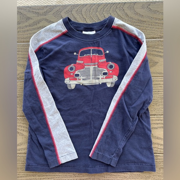 Hanna Andersson Other - Hanna Andersson: Navy Long Sleeve Shirt w/ Red Truck Motif: Size 6-7